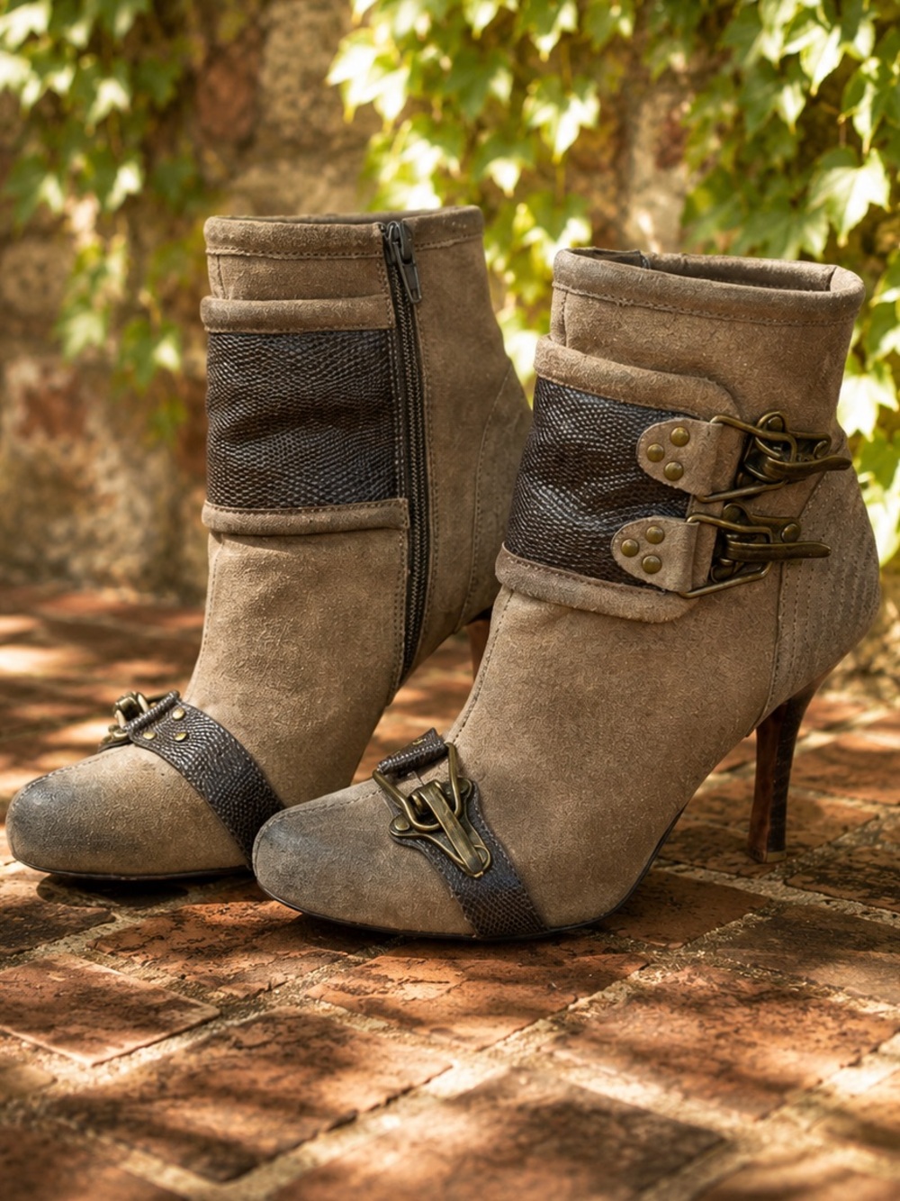 PLENTY BY TRACY REESE Artisanal Taupe Suede Triple Buckle Boots, 37